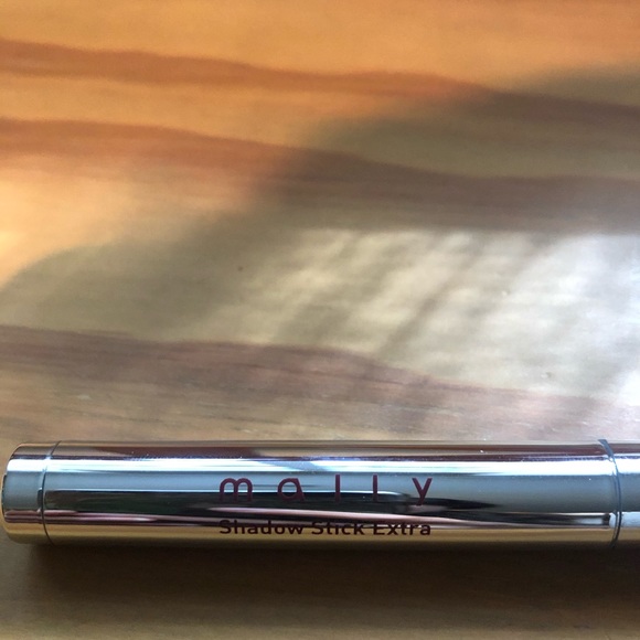 4/$15 Mally eyeshadow stick - Picture 2 of 6